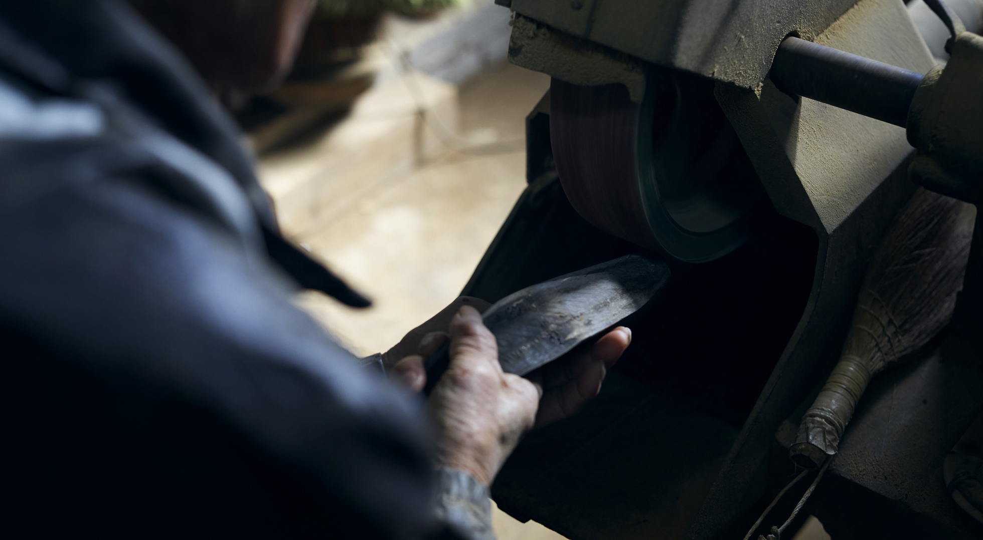 Arabushi being shaved